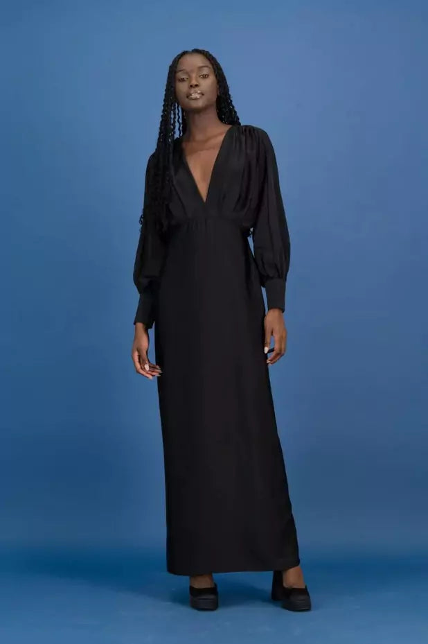 Black long sleeve maxi dress.